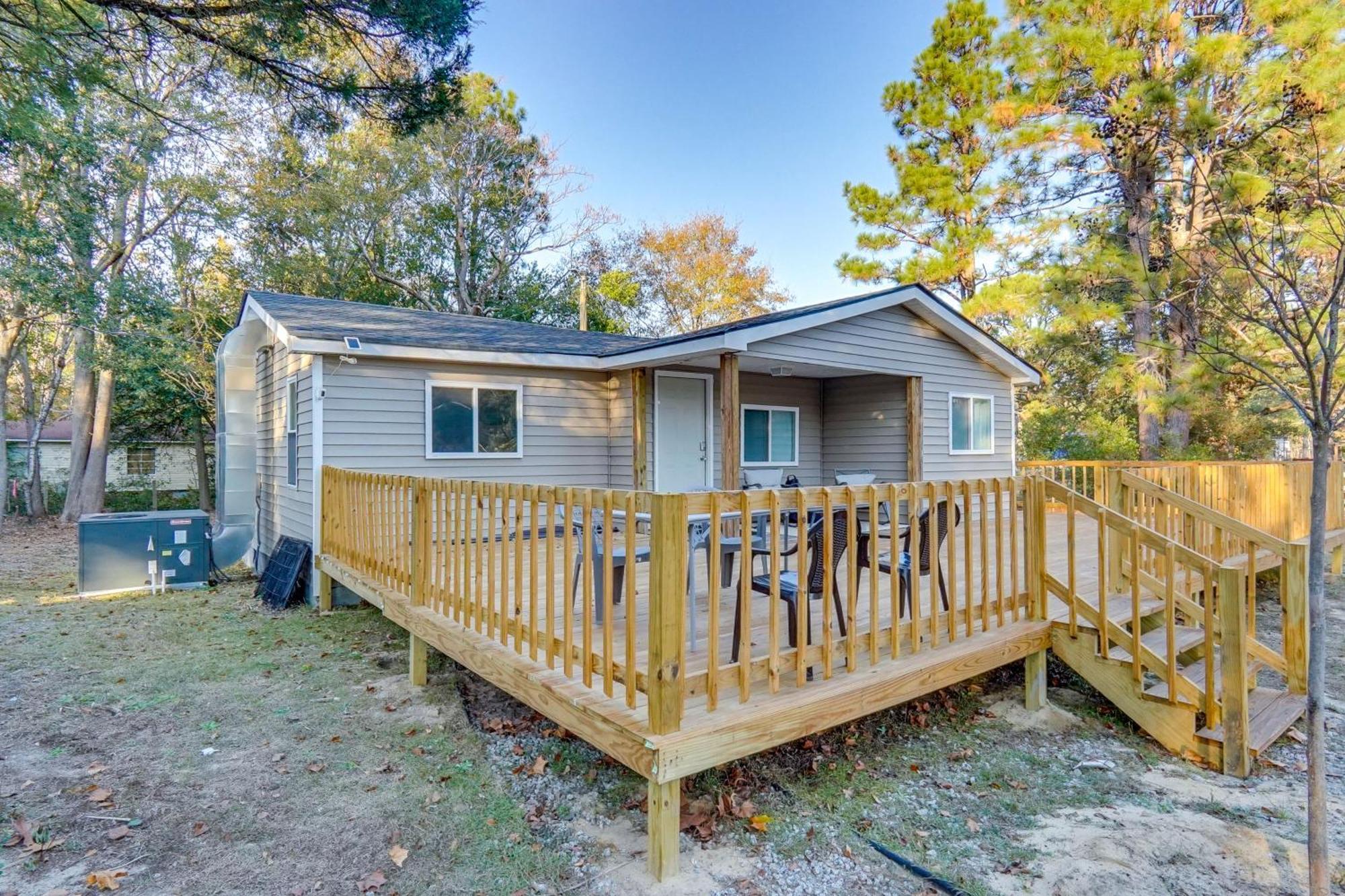 About 8 Mi To Pinehurst Cozy Home With Extended Deck! Aberdeen Exterior foto